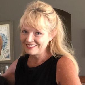 Meet your Posher, Peggy